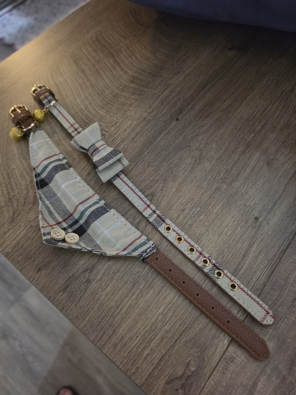 Plaid Adjustable Pet Collar and Bandana Set - Beige/Black/Red